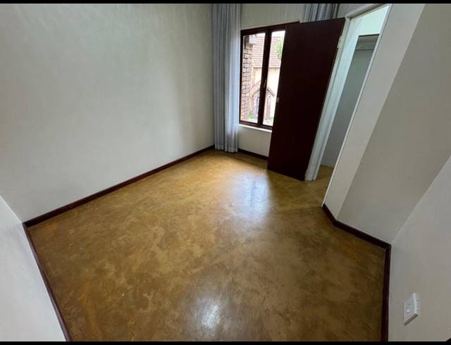 2 BEDROOM TOWNHOUSE FOR SALE IN GLEN MARAIS